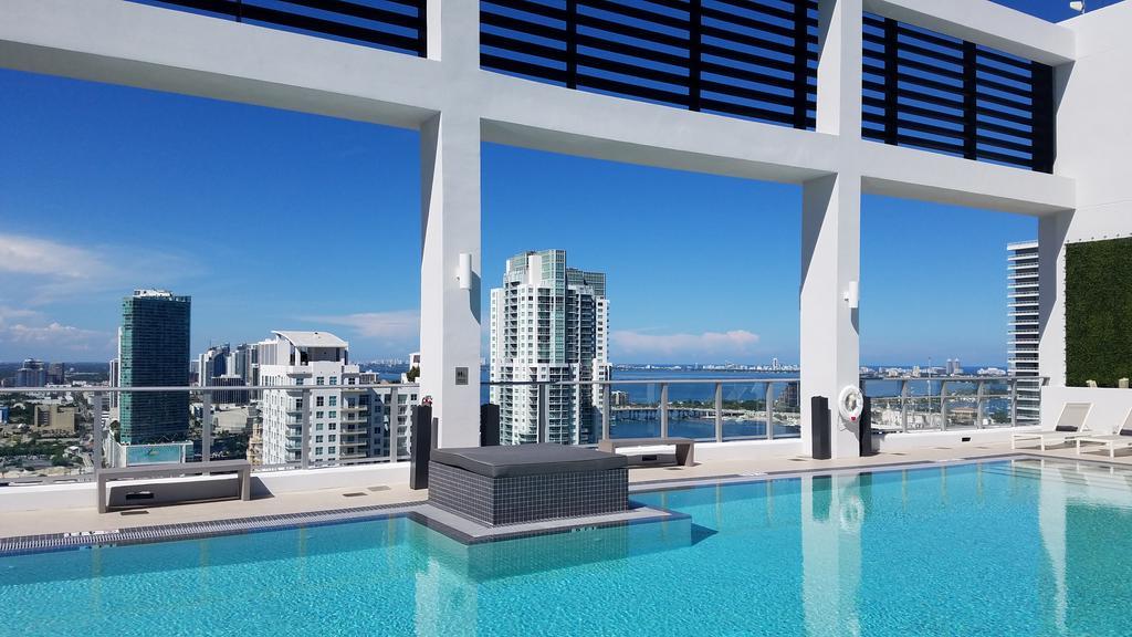 Downtown Miami Deluxe Apartment ภายนอก รูปภาพ