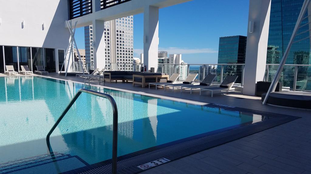 Downtown Miami Deluxe Apartment ภายนอก รูปภาพ