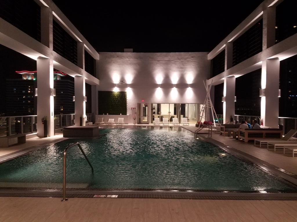 Downtown Miami Deluxe Apartment ภายนอก รูปภาพ